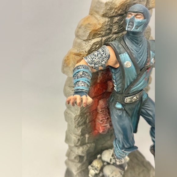 Mortal Kombat 9 Kollector's Edition Scorpion Sub-Zero Bookends Statue - Picture 11 of 12